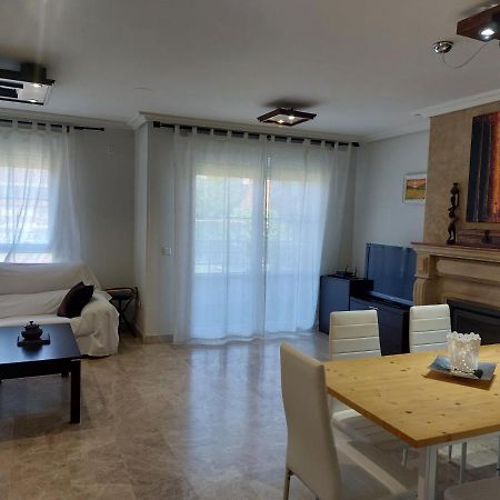 Chalet Urbano En Salamanca Santa Marta de Tormes Luaran gambar